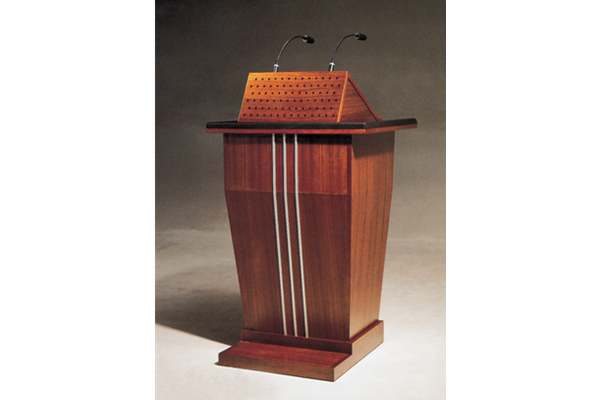 實木演講臺圖片
